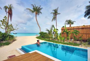 Beach Villa Havuz, Velassaru Maldives Resort