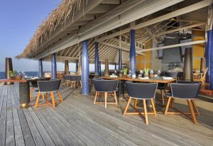 Açık Restoran, Anantara Kihavah Maldives Villas