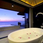 Manzara Eşliğinde Banyo, Lily Beach Maldivler
