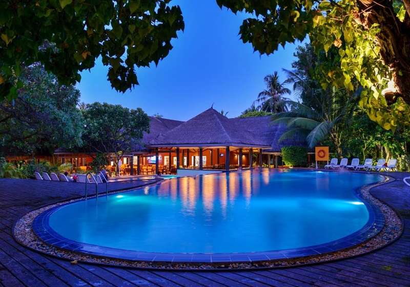 Ortak Havuz, Adaaran Select Hudhuranfushi Maldives